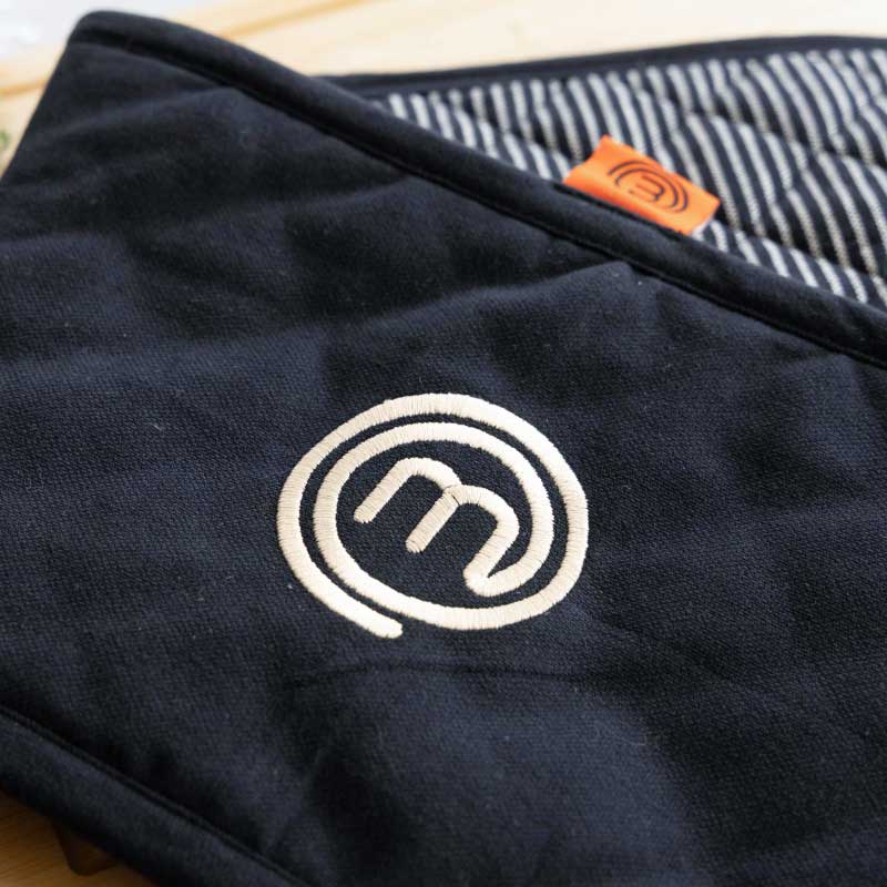 UK MASTERCHEF DOUBLE OVEN GLOVES TEXTILES ELITE KITCHENWARE